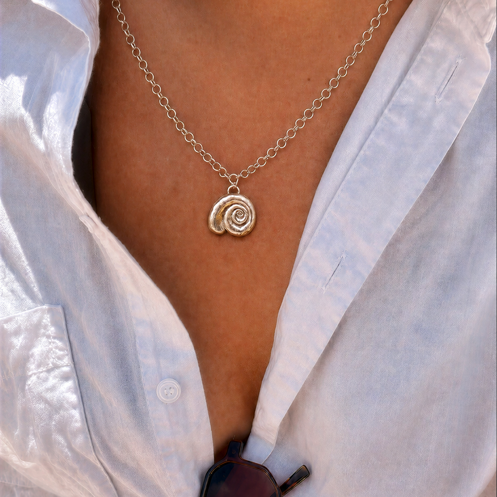 Nautilus necklace - large