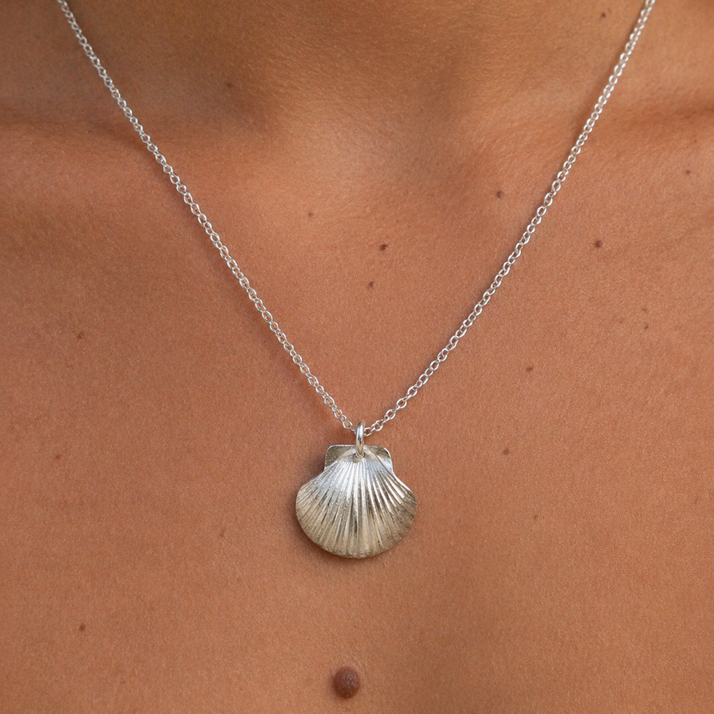 Shell necklace - large