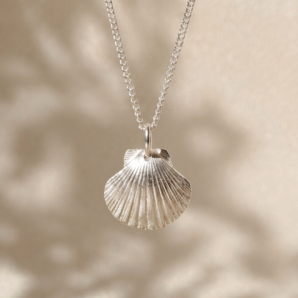 Shell necklace - large