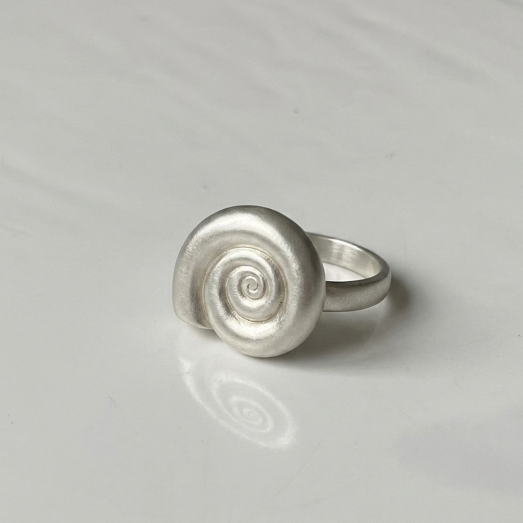Nautilus ring