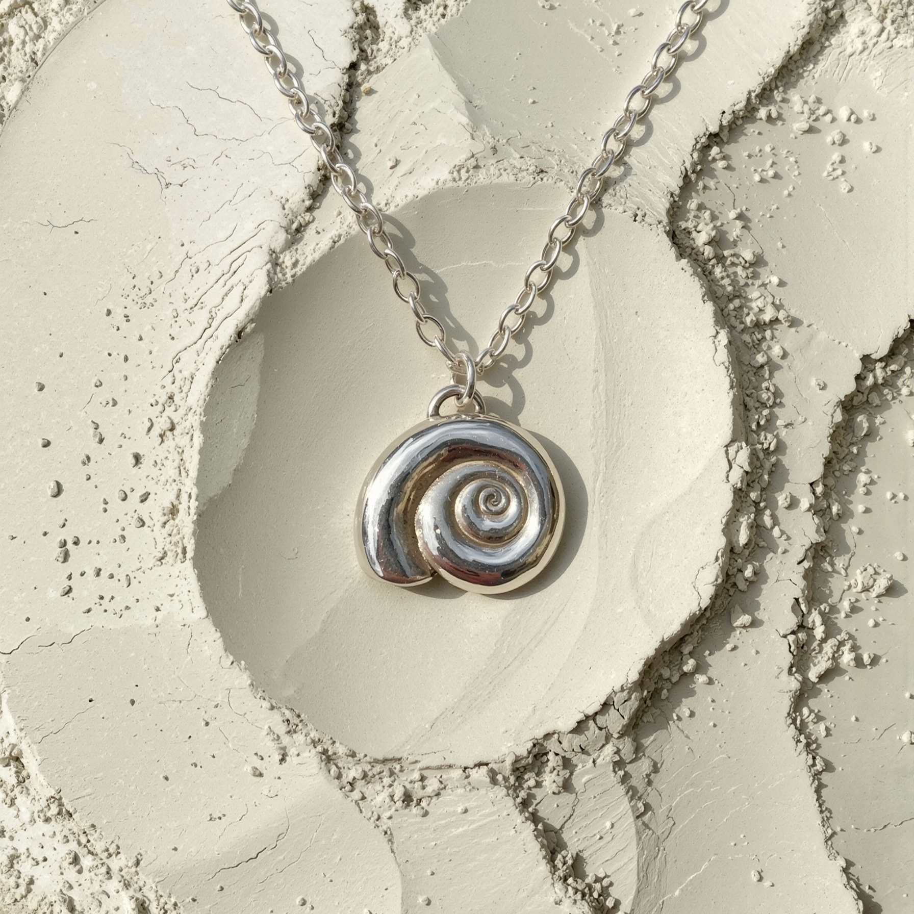 Nautilus necklace - large